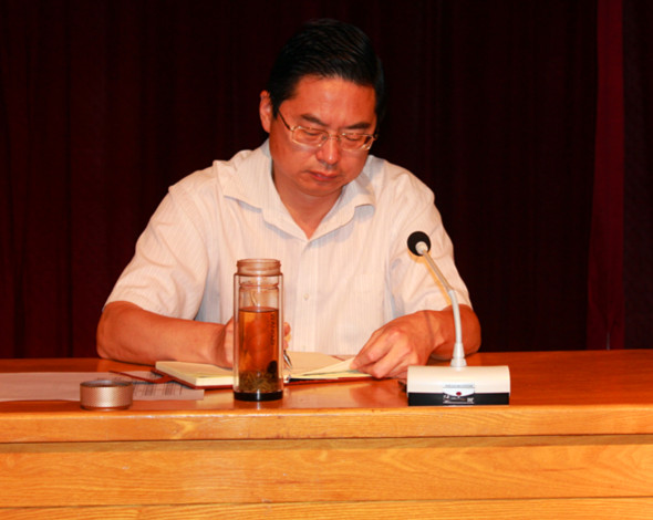 我校召开2013-2014学年度班主任、科任教师双向选岗会议 我校召开2013-2014学年度班主任、科任教师双向选岗会议