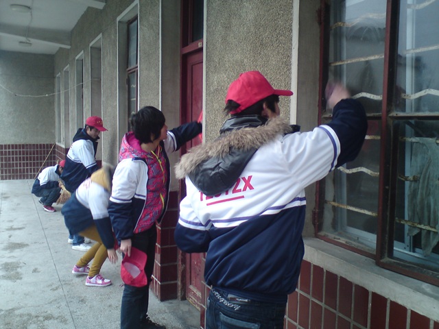 “学雷锋,献爱心”活动走进泰州市寺巷镇敬老院 “学雷锋,献爱心”活动走进泰州市寺巷镇敬老院