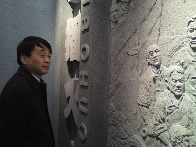 缅怀革命先烈,弘扬民族精神—3月30日泰州实验中学清明节祭扫活动 缅怀革命先烈,弘扬民族精神—3月30日泰州实验中学清明节祭扫活动