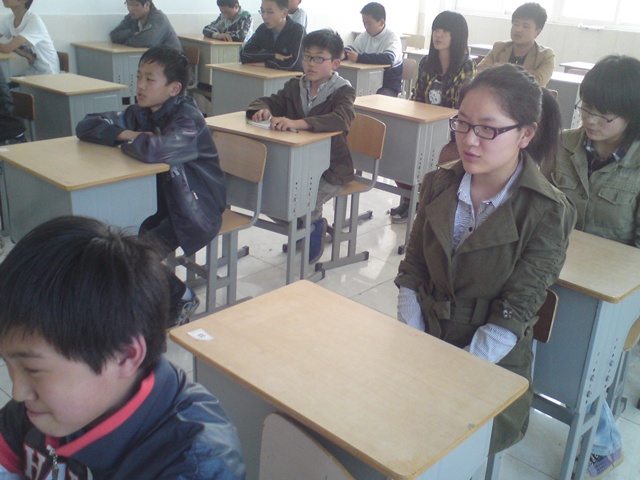 初中语文组开展“天籁轩”社团活动 初中语文组开展“天籁轩”社团活动