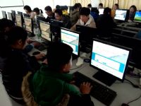 我校团委组织学生参加“网上祭英烈”活动 我校团委组织学生参加“网上祭英烈”活动