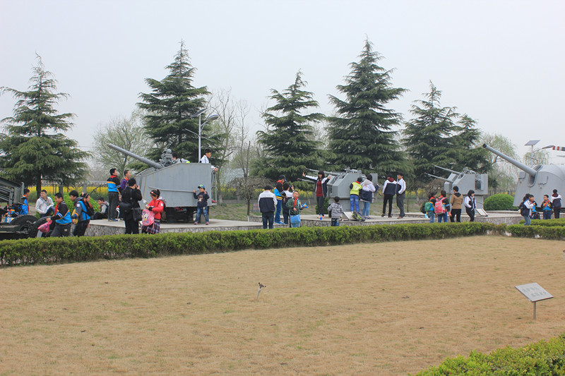 泰州实验中学2015年“寻找红色足迹”之参观海军诞生地纪念馆 泰州实验中学2015年“寻找红色足迹”之参观海军诞生地纪念馆