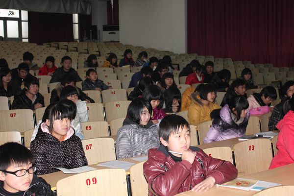 2012年泰州实验中学2月22日团支部例会